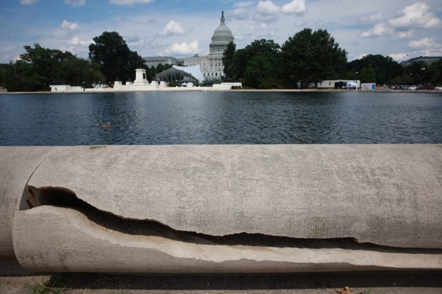 The Lincoln Memorial should be green with envy: This reflecting pool stayed clear