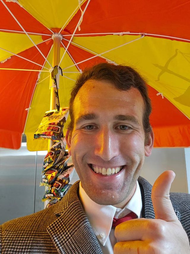 Hot Dog! Tax Attorney Serves Up Lunch During The Government Shutdown
