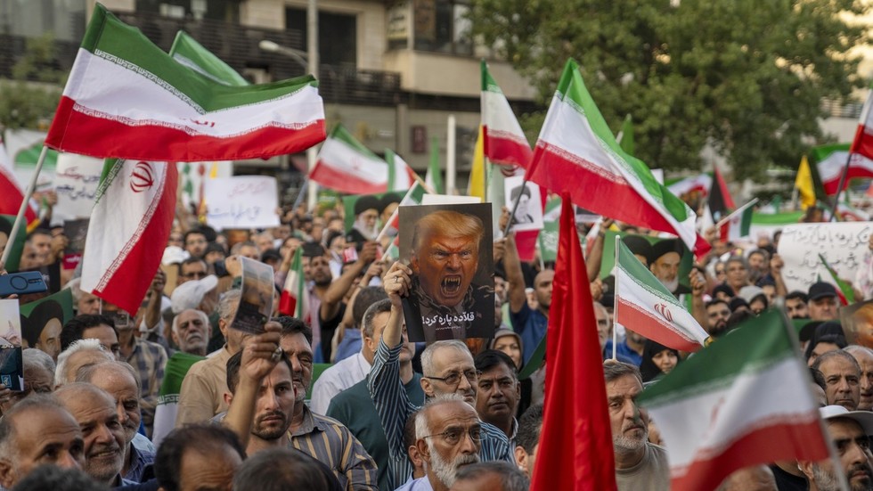 Trump bit off more than he can chew with Iran – ex-Pentagon analyst