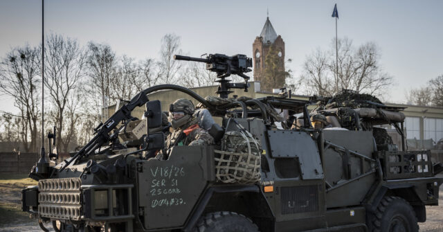 Britain Preparing For Civil War But Uses Russian Threat as Political Cover, Says London Academic