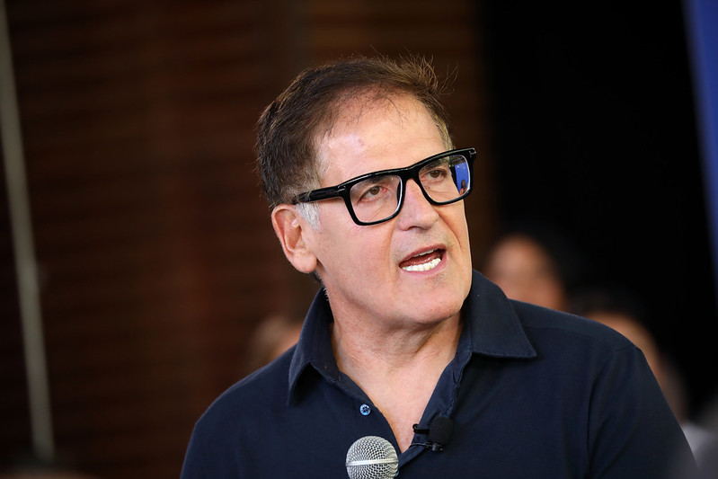 Trump-Hating Billionaire Mark Cuban Roasts AOC, Bernie, Schumer, and Warren — Says They Should Be Thanking Trump for Pulling Off a Corporate Tax Move Democrats “Could Never Pull Off”