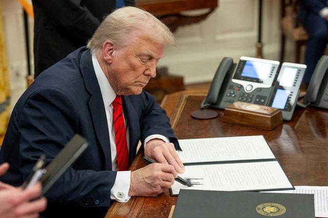 Speaker Mike Johnson Reveals New Federal Law Officially Codifies 28 Executive Orders Signed by President Trump
