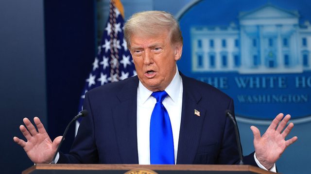 Trump suspends possible Iran sanctions relief