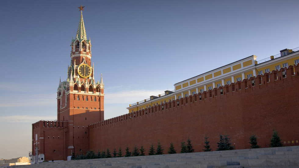 Kremlin comments on freeze of US weapons supplies to Ukraine