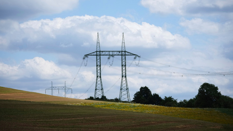 Major power outage hits EU country