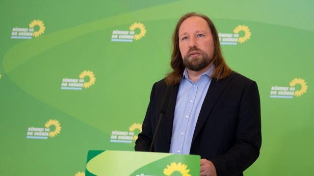German MPs demand more money for Ukraine – Bild