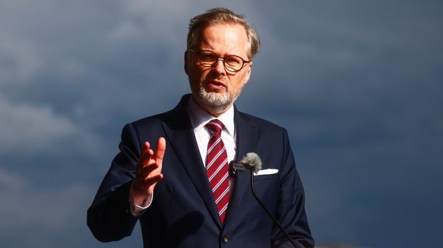 EU neighbor urges Slovakia to lift Russia sanctions veto