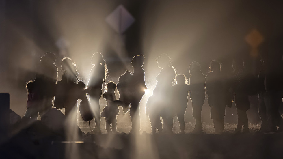 US sets record for child deportation orders – Independent