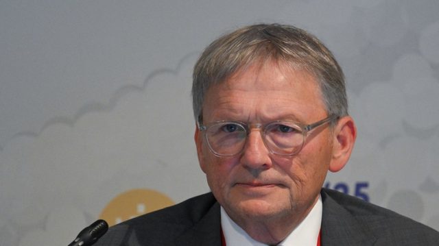 Putin aide issues warning on Russian economy