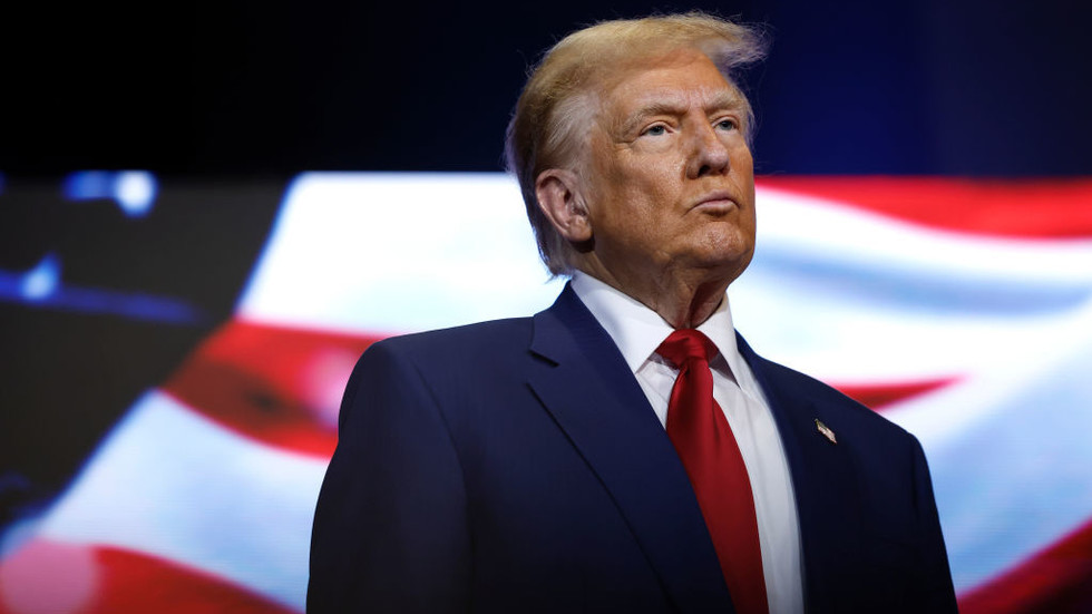 Trump won’t act on 100% Russia trade tariffs threat – experts to NYT
