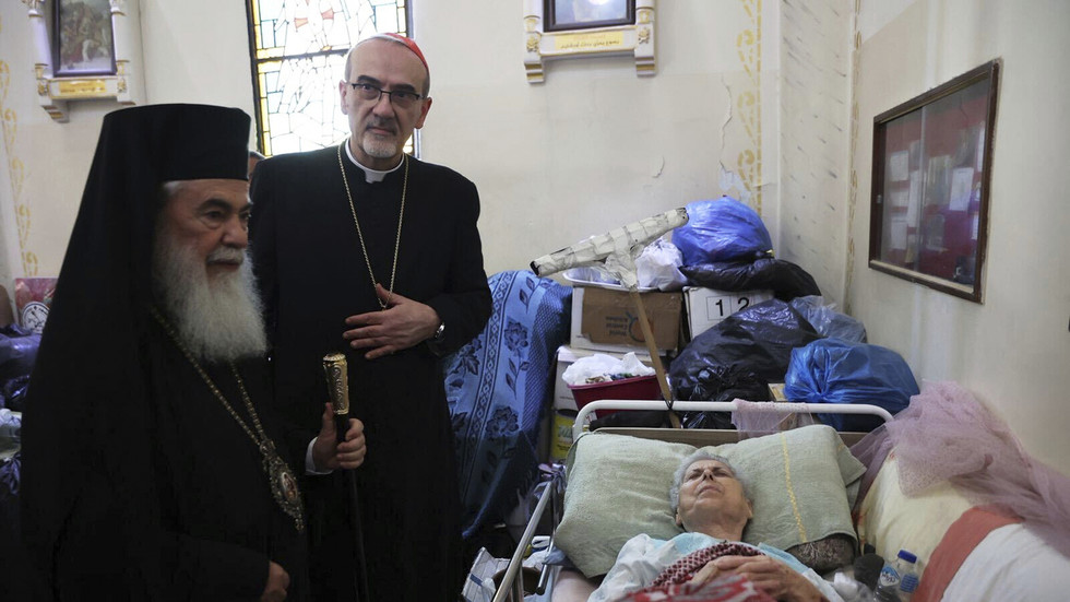 Netanyahu apologizes to Pope for bombing church
