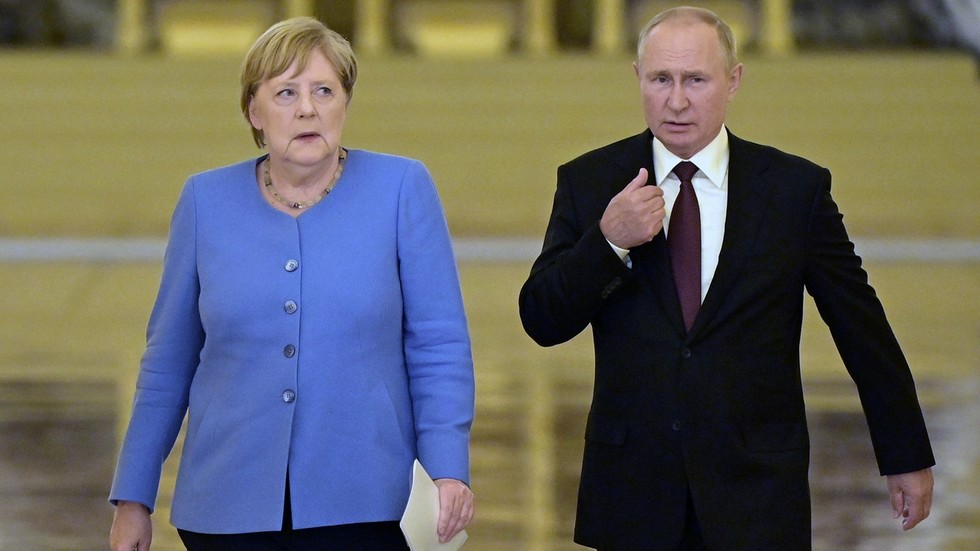 Putin doing better job than any German leader – Tucker Carlson