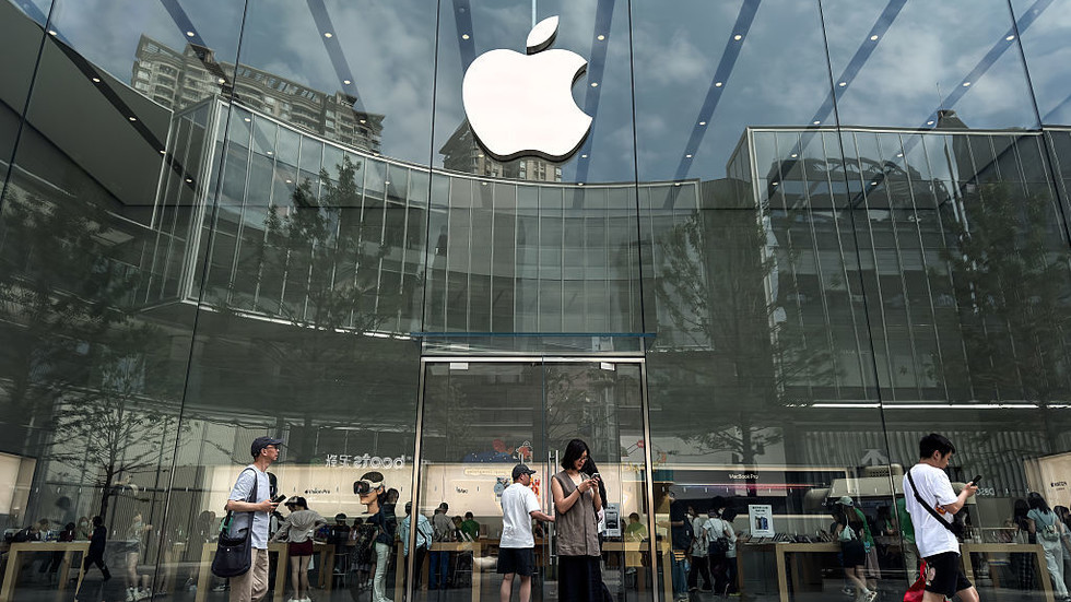 Apple closes store in China for first time