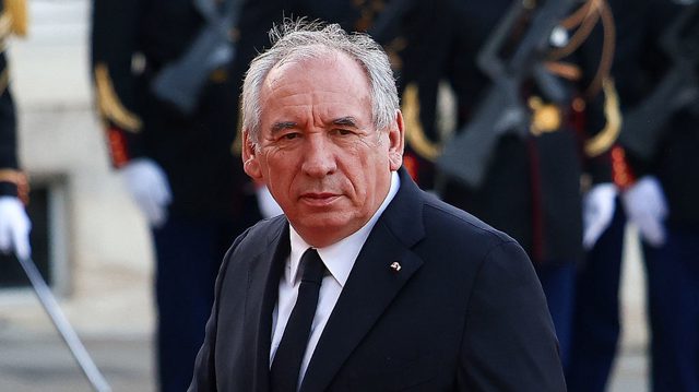 French debt ballooning by €5,000 a second – PM
