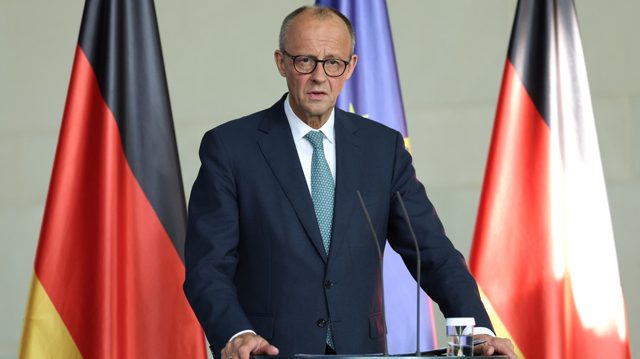 Germany suspends arms supplies to Israel over Gaza