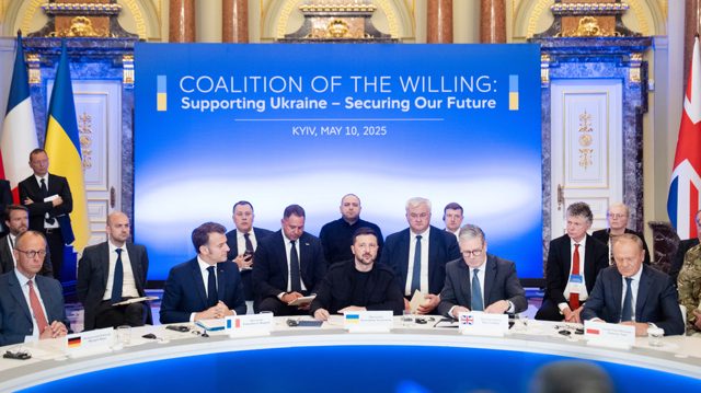 Kiev’s backers reneging on military personnel pledges – Sunday Times