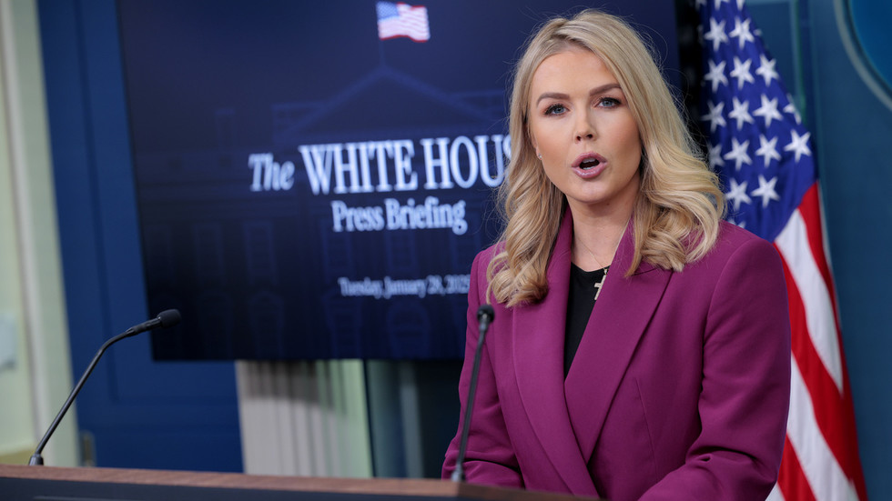 White House teases Trump visit to Russia