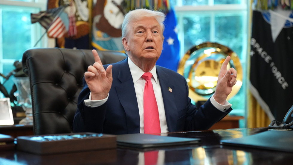 Trump in favor of territorial concessions by Ukraine – media