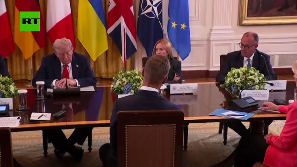 Trump shrugs off ceasefire demand