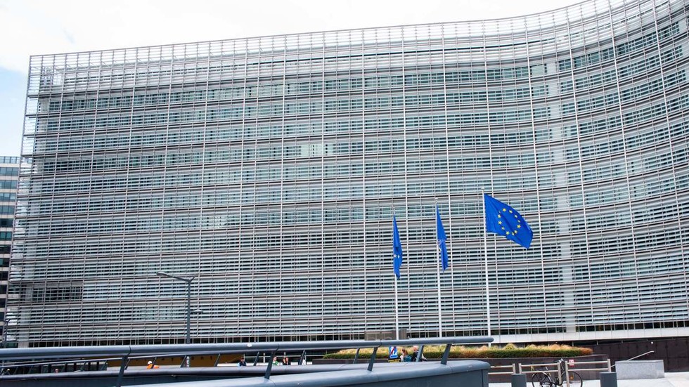 Europe has nothing to offer the US – Lukyanov to RT