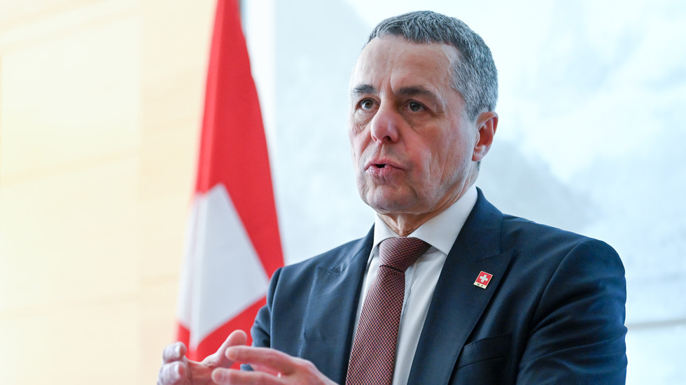 Switzerland offers Putin immunity for Ukraine peace talks – media