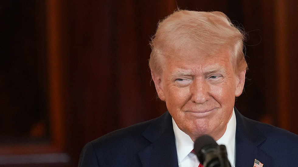 Trump sees Ukraine peace deal as road to heaven