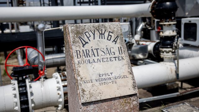 Trump ‘angry’ about Ukrainian attacks on key Russian pipeline to EU – Budapest