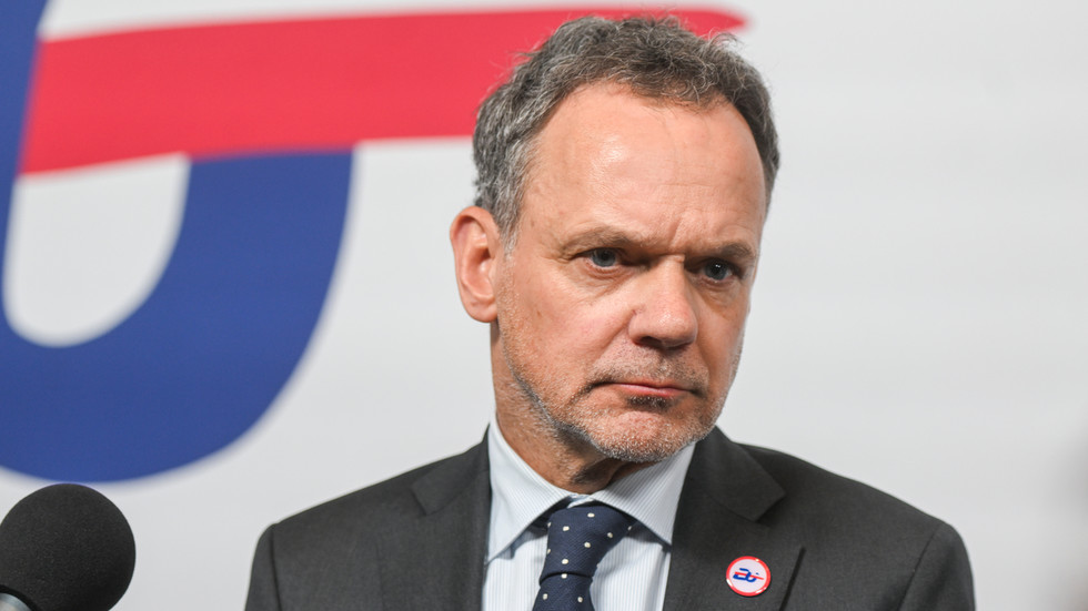 Dutch foreign minister quits over Israel