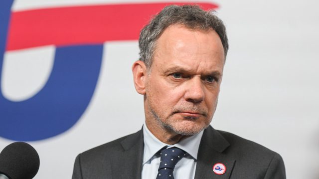 Dutch foreign minister quits over Israel