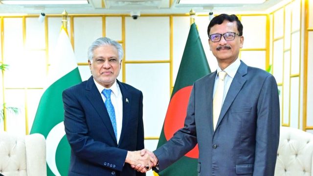 Pakistan and Bangladesh agree to boost ties