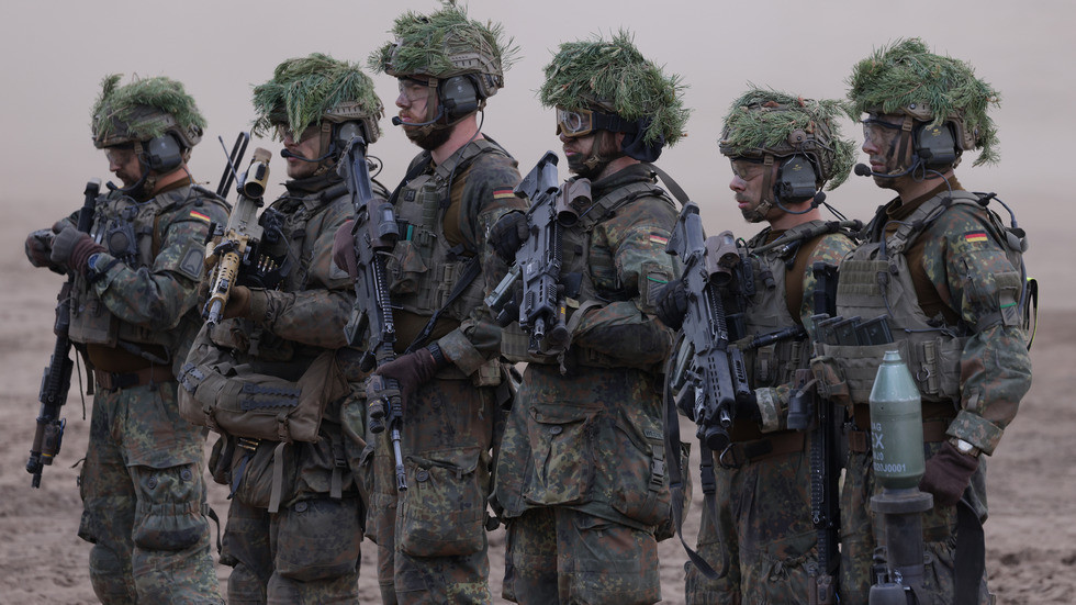 EU public skeptical of sending troops to Ukraine – WSJ