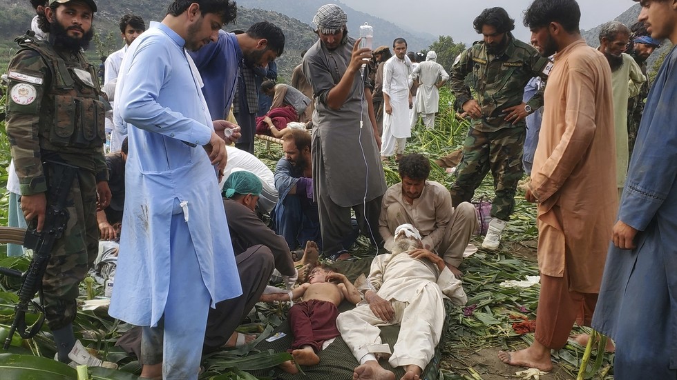 Hundreds killed in Afghanistan earthquake