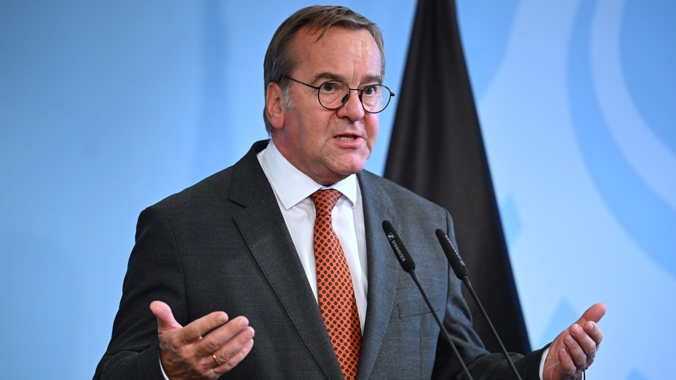 Berlin rebukes von der Leyen’s remarks on sending troops to Ukraine