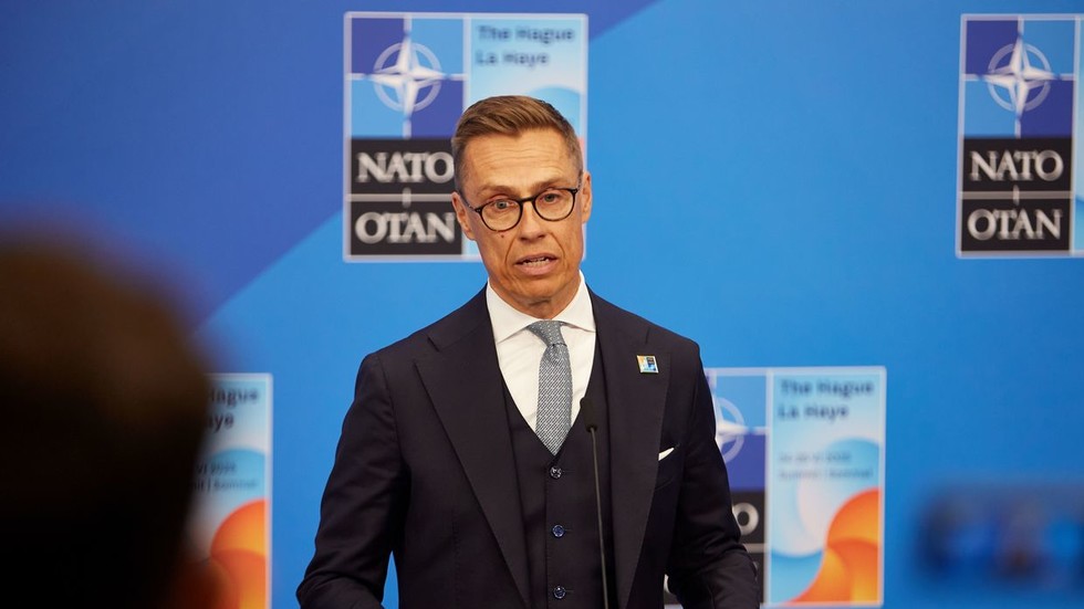 West could ‘lose the game’ – NATO member’s president