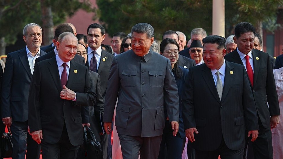 Xi, Putin, and Kim joke about living to 150 in hot-mic chat