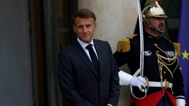 Europeans ready to offer security guarantees to Ukraine – Macron