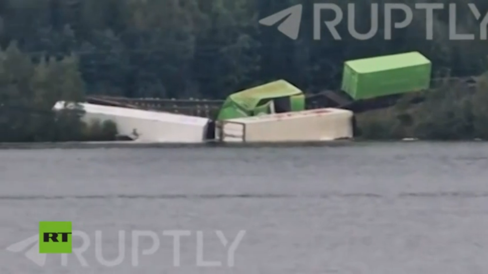 Ammunition train goes off rails in NATO state (VIDEO)