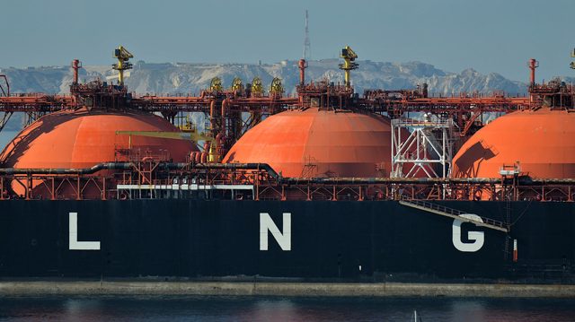 Poland in talks to channel US LNG to Ukraine and Slovakia – Reuters