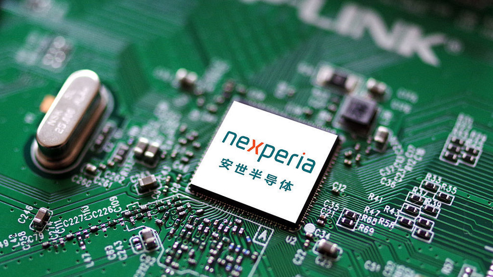 Dutch may loosen grip on Chinese chipmaker – Bloomberg