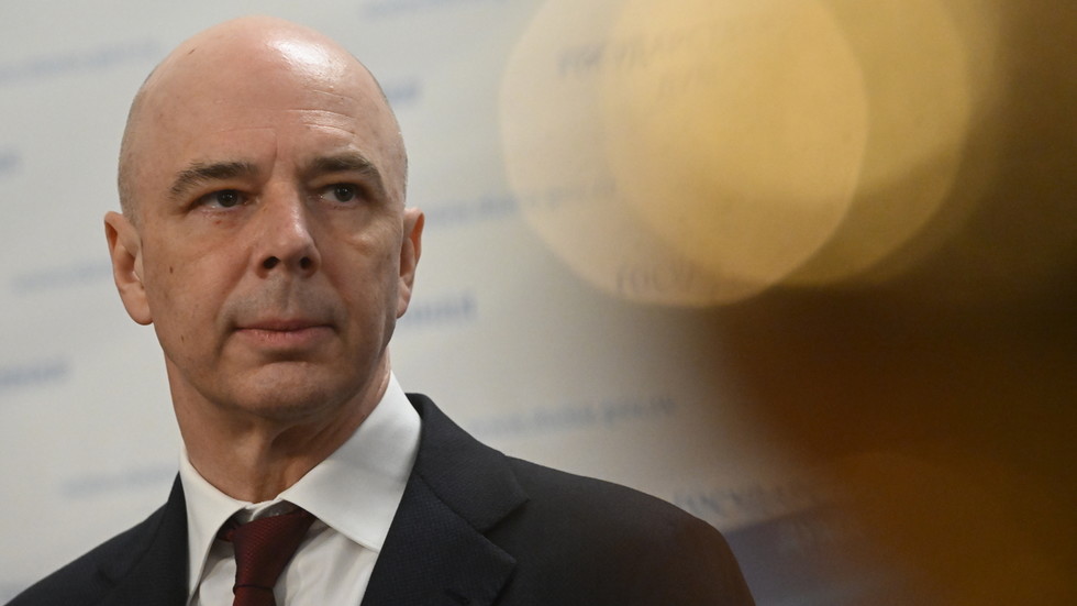 Russia to crack down on shadow economy