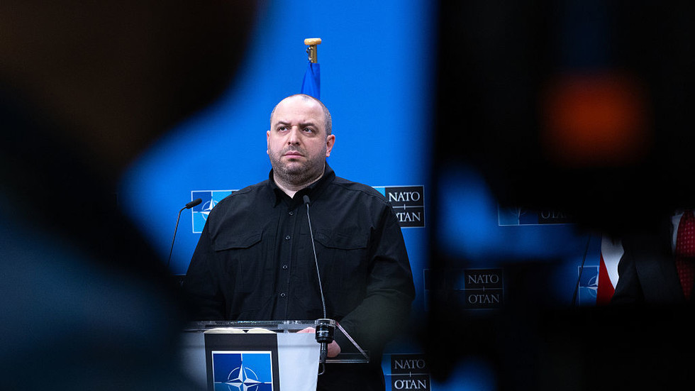 Western officials ‘alarmed’ over secret FBI-Ukraine meetings – WaPo