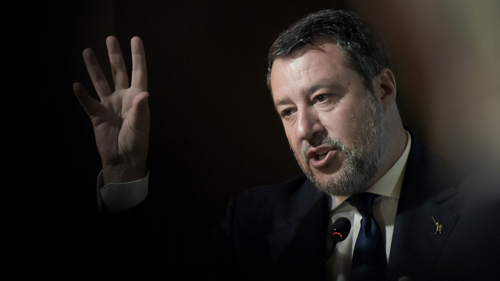 EU won’t succeed where Hitler and Napoleon failed – Italian deputy PM