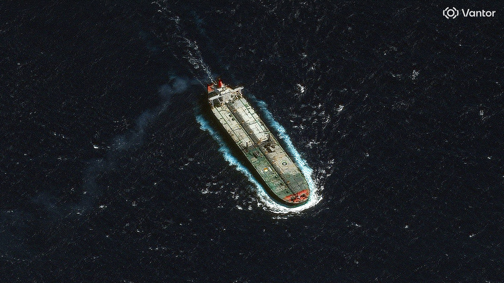 US tries to raid third oil tanker near Venezuela – media