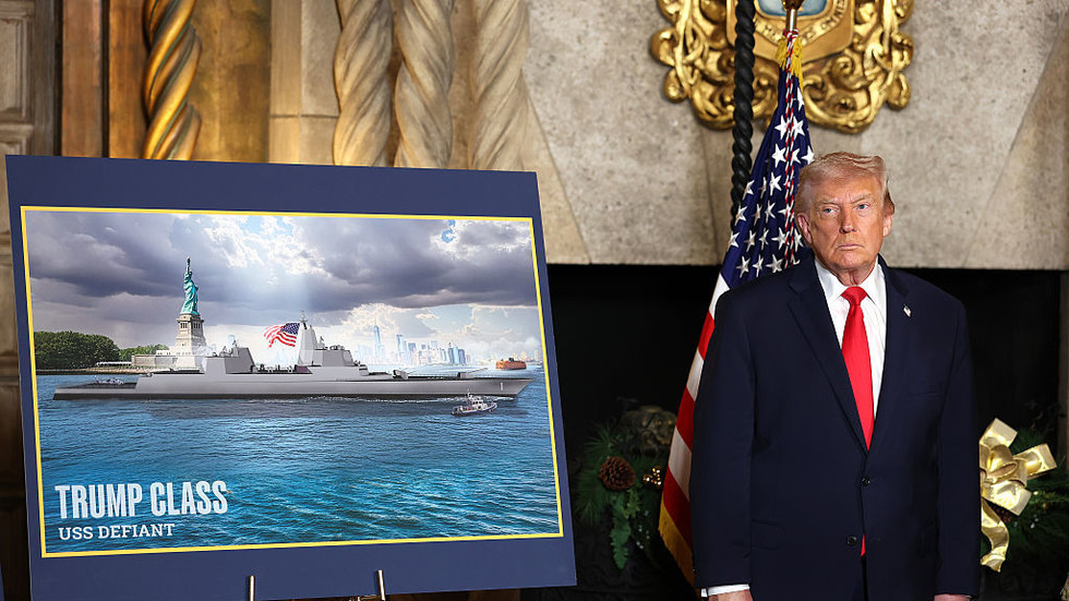 Trump unveils plans for new US battleships