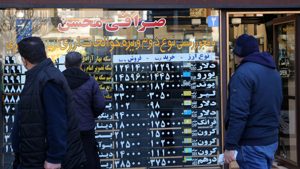 Iran facing worst unrest since 2022 (VIDEOS)