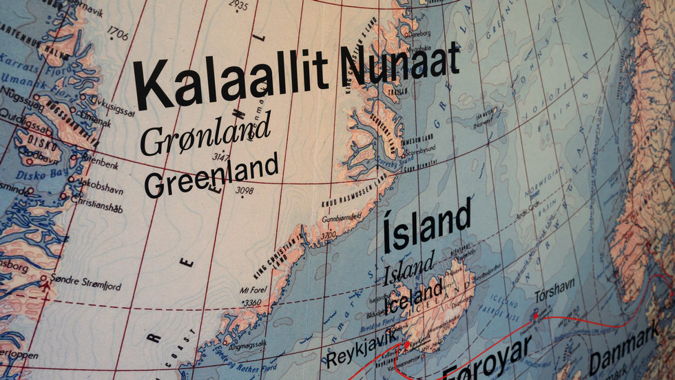 Trump orders plan to invade Greenland – media