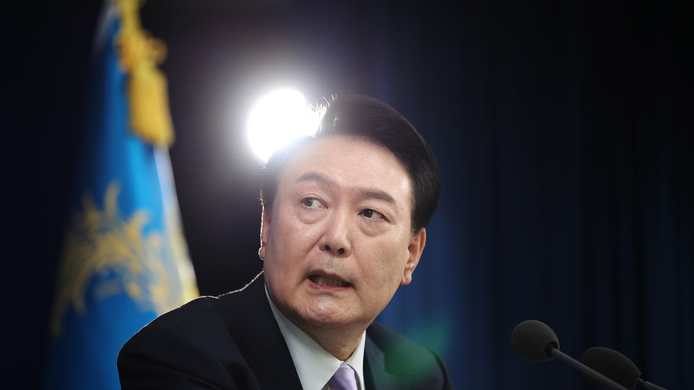 Prosecutors seek death penalty for South Korean ex-president
