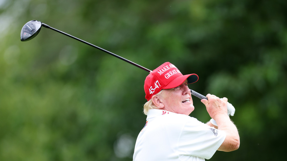 No plans for Greenland golf course – Trump