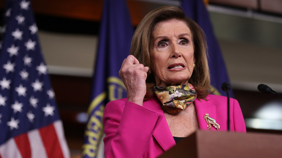 Pelosi scolding Democrats over push to hold Clintons in contempt in Epstein case – CNN
