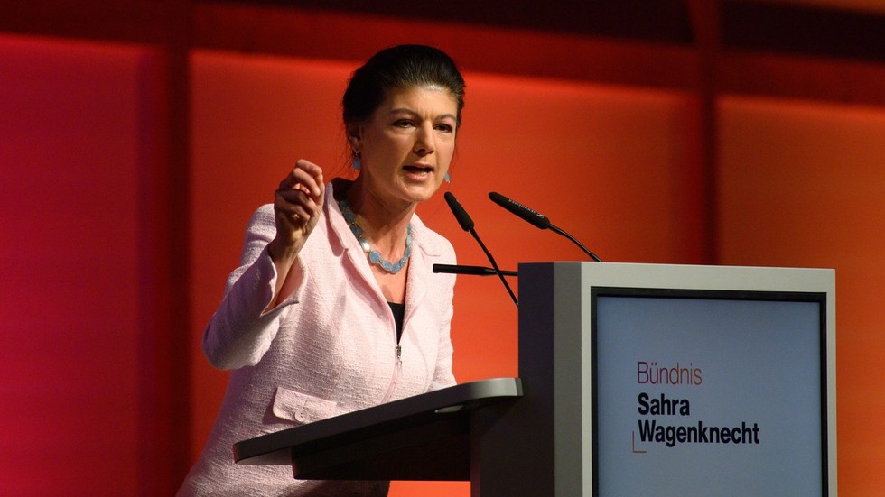EU ‘a trampled worm’ – veteran German politician